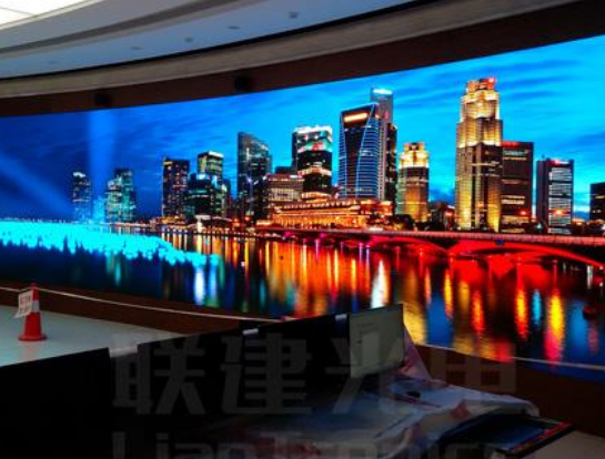 浅析小间距高清LED显示屏的技术推动市场主力